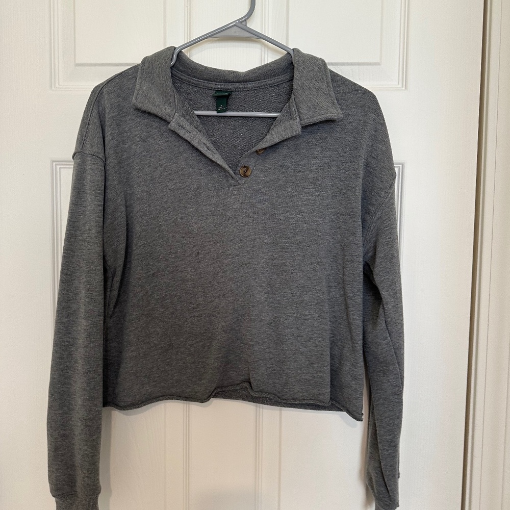Cropped sweater